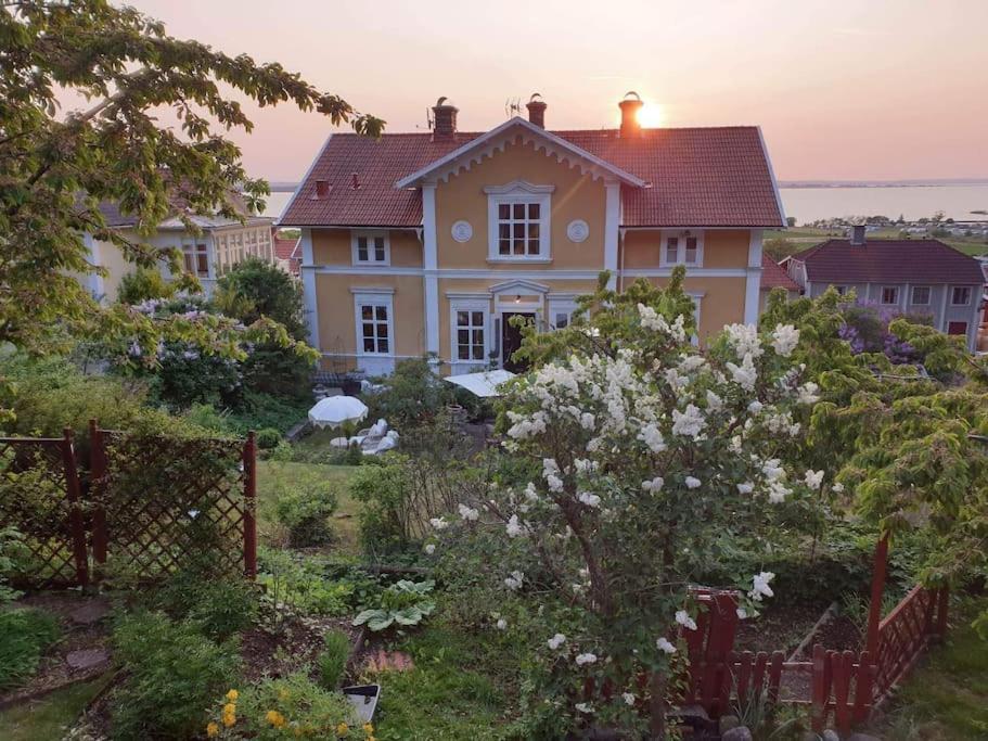 Kyrkstallet 1 Historiskt Med Baesta Laege Graenna Exteriér fotografie